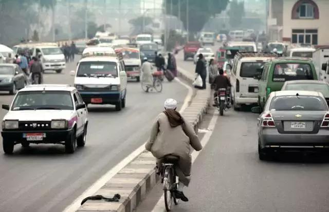 拍照模糊的方法是什么,拍照模糊如何去掉