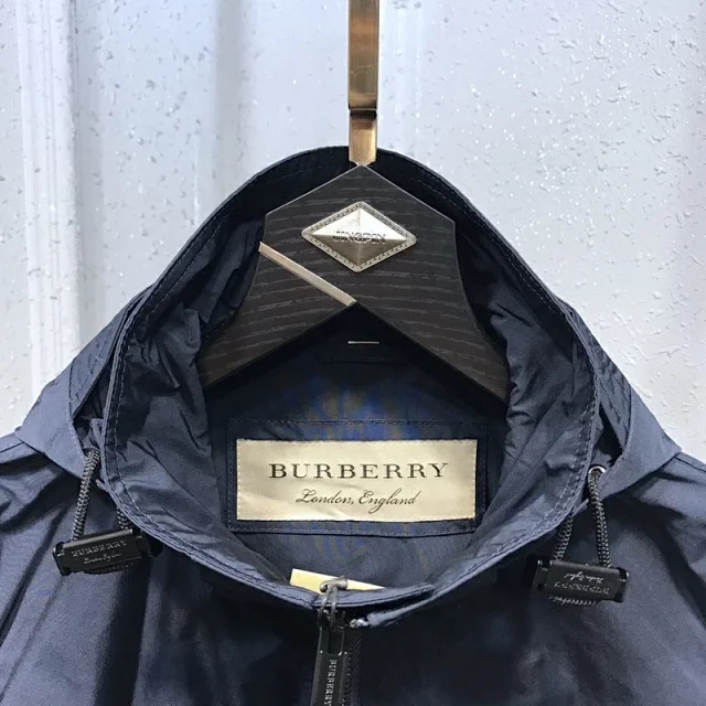 巴宝莉风衣肯辛顿代购,巴宝莉风衣肯辛顿版直播