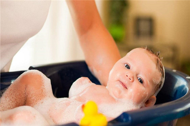 小孩子头发不好剃光头有用么,小孩不长头发要不要剃光头