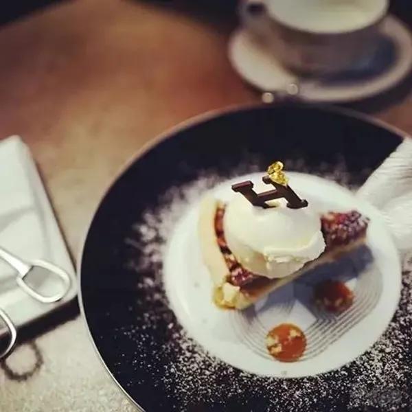 lv咖啡厅设计,lvgucci等奢侈品门店设计