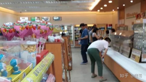 加盟星巴克找谁,加盟星巴克店铺得多大