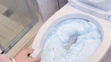 卫生间没窗户有臭味怎么解决,卫生间没有窗户有异味怎么去除