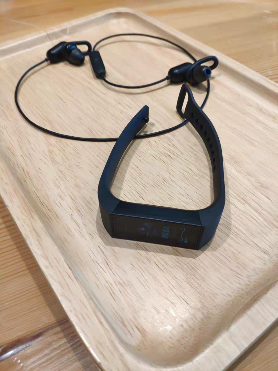 小米手环redmi最长续航,小米redmi2手环测评