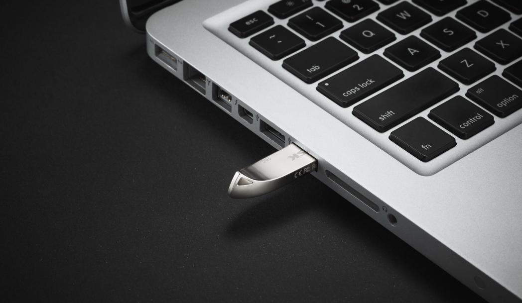 u盘如何设置直接拔出不会损坏,u盘怎么安全拔出硬件