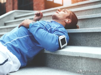 运动后容易疲劳犯困是什么原因,人一运动就犯困怎么回事