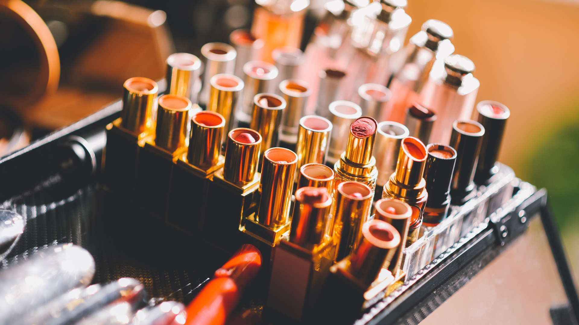 迪奥口红100元一支,迪奥口红打假案件