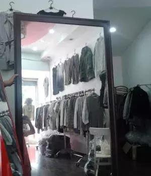 怎么让橱窗玻璃不反光,橱窗怎么遮阳又能保持通透