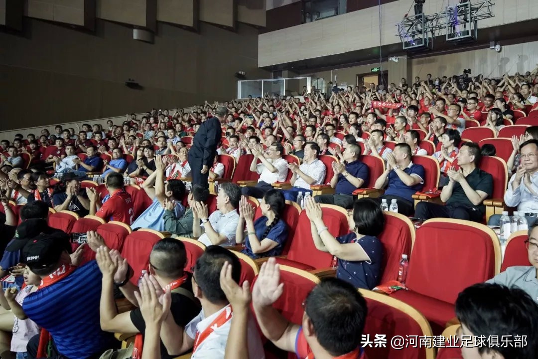 足球之夜致敬建业,建业足球27周年