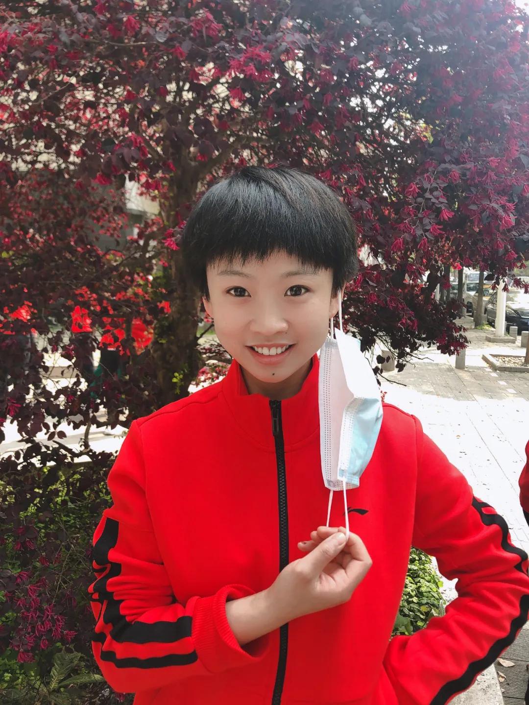 致敬2020每一个逆行的背影,回顾2019年消防员最美逆行背影