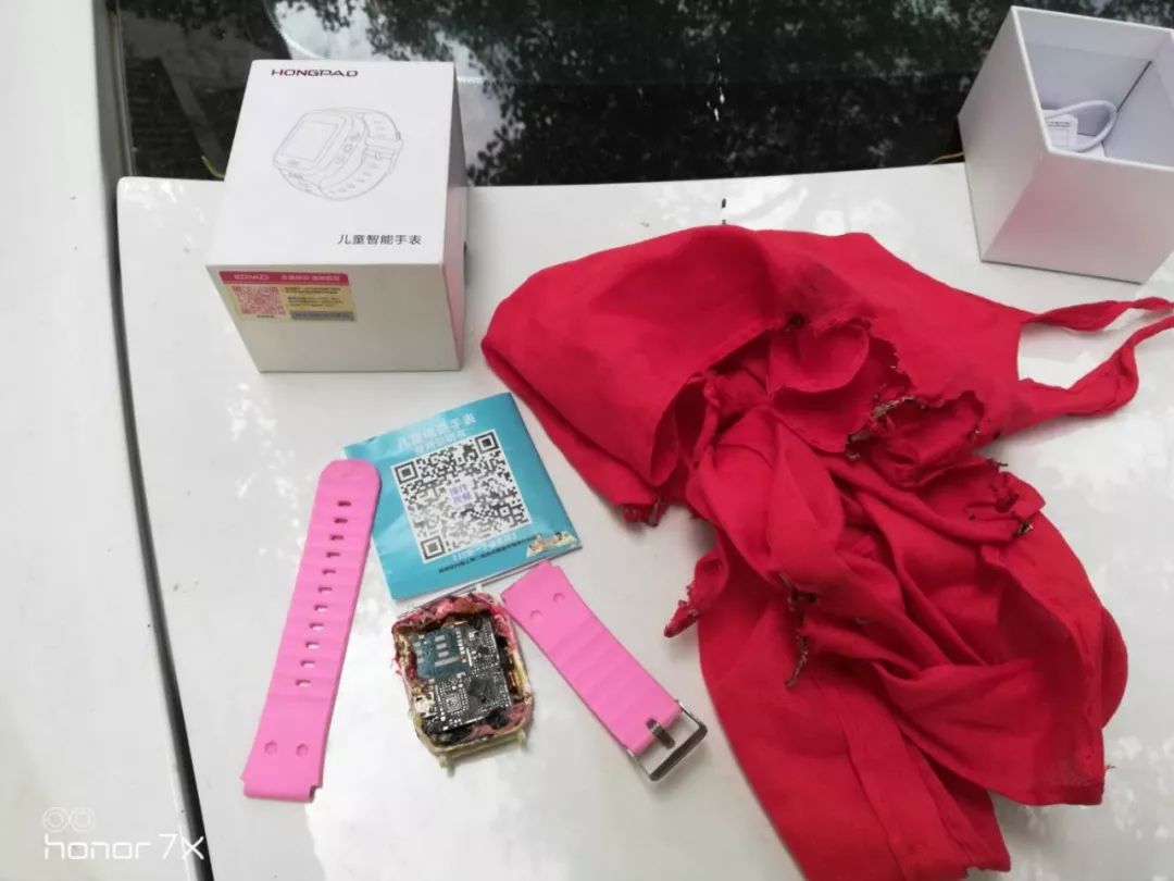 小朋友电话手表自燃,多少温度下儿童电话手表会自燃