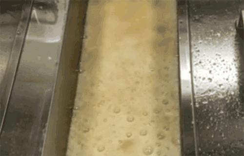 煎炸油冒泡是何原因？教你如何“观泡识油”，三招秘诀解决问题