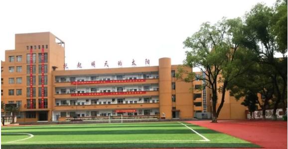 吉安八中是职业高中吗,吉安八中是正规学校吗