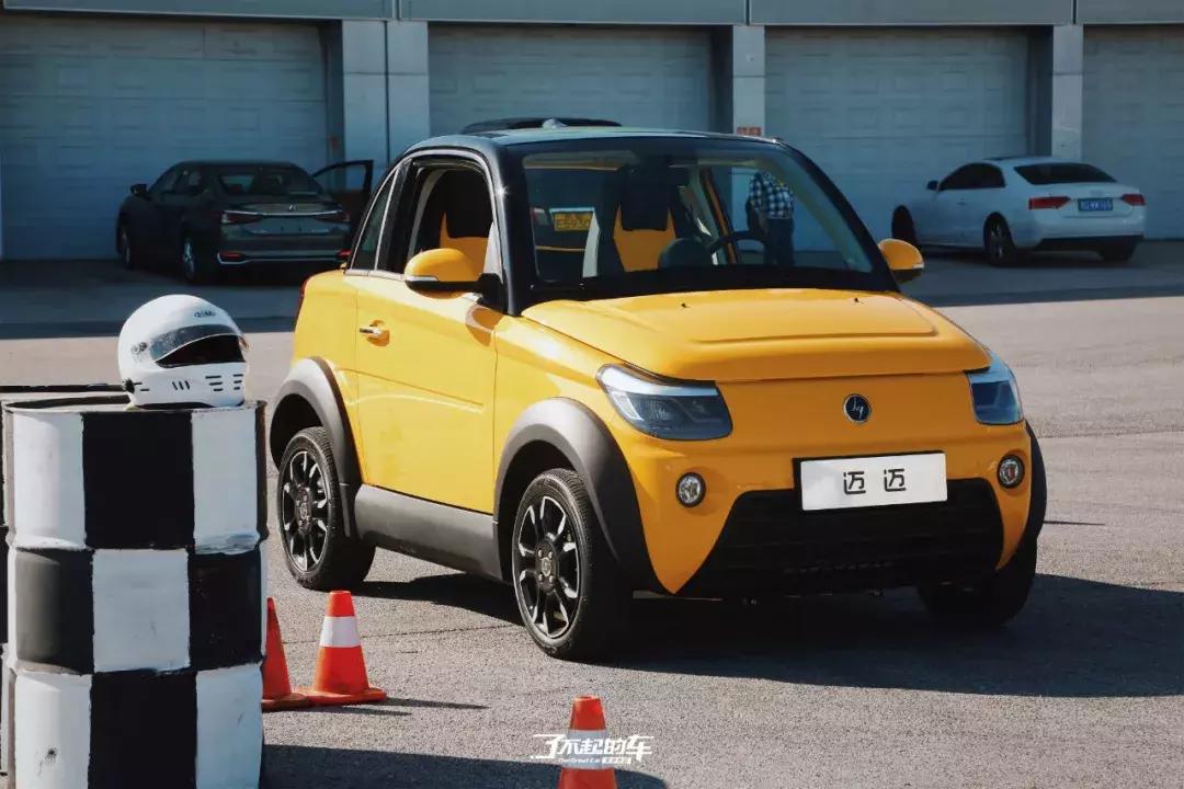迈迈新能源汽车试驾,迈迈试驾评测视频