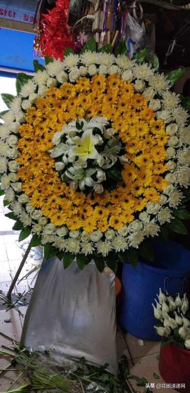 花圈能不能帮人代买,可以请人代带花圈吗怎么说