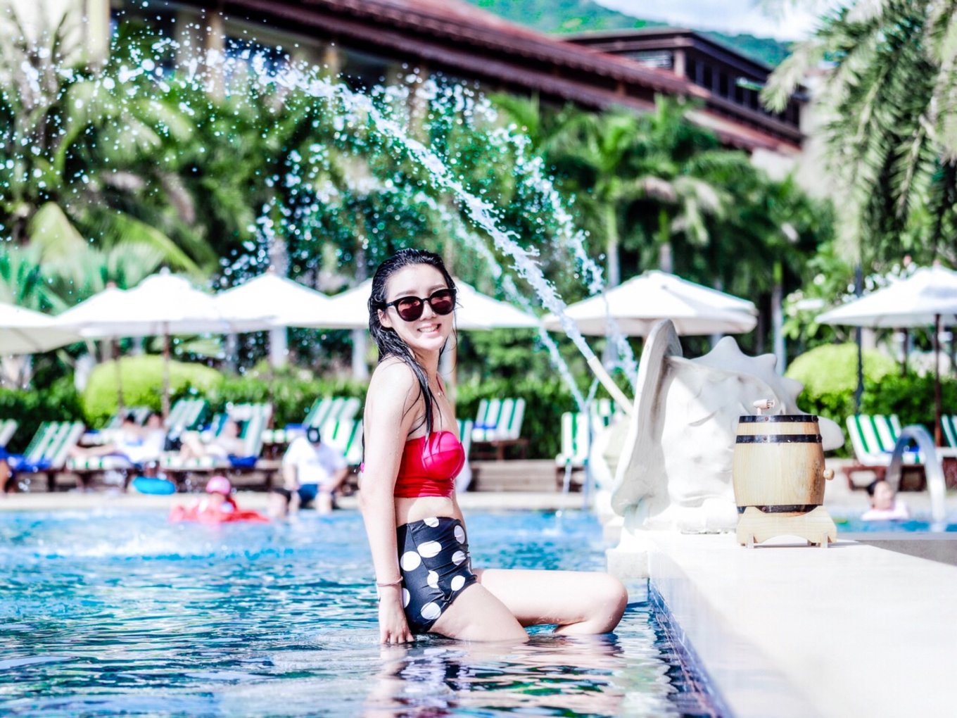 三亚复古酒店拍照,三亚网红酒店拍照攻略