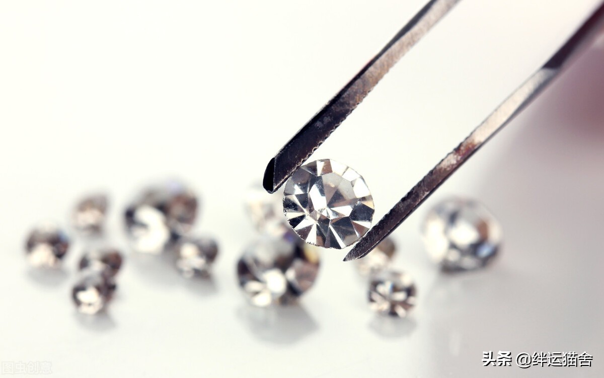 50分的裸钻大概多少钱,50分的裸钻是多少克拉