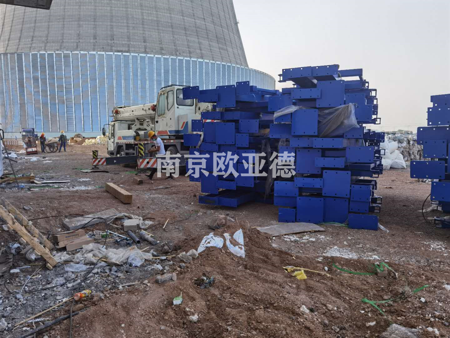 甘肃省伸缩悬臂货架,热烈庆祝预制箱梁圆满完工