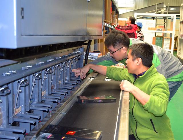 武大研究生进卷烟厂,武大毕业生进烟草容易吗