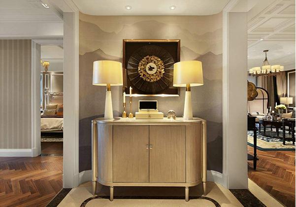 进门墙上的布置,进门正对一面墙怎么设计好