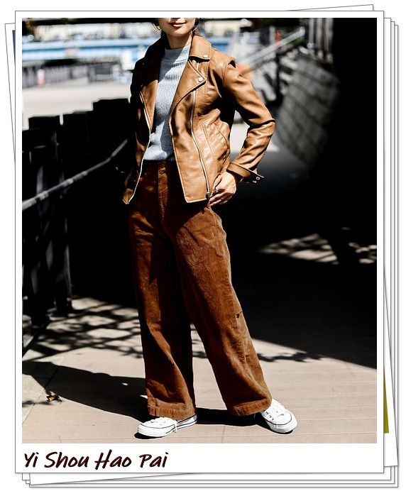 机车风格的皮夹克怎么搭配减龄,驼色皮夹克搭配什么颜色裙子好看