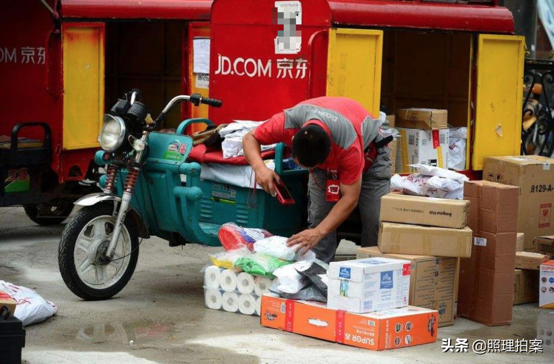 同样月入过万，快递小哥为何爱选京东？