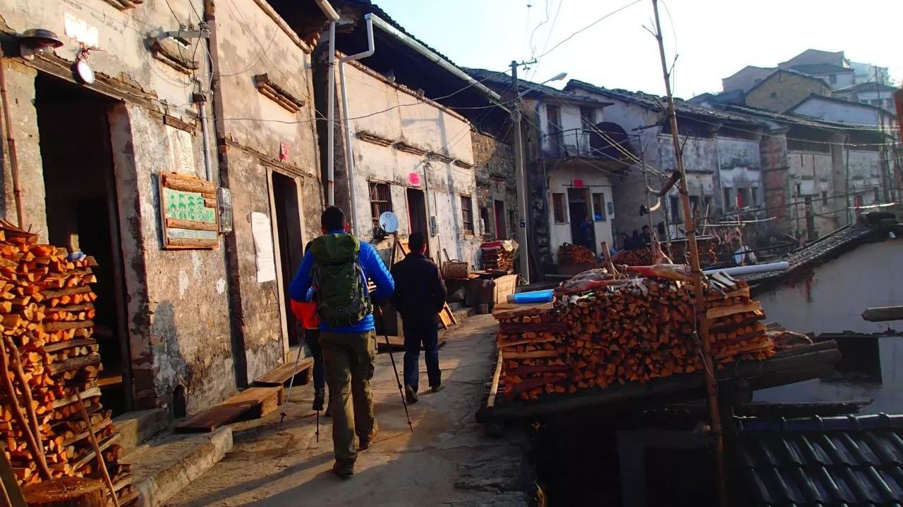 黄山休宁古村,休宁云端村庄