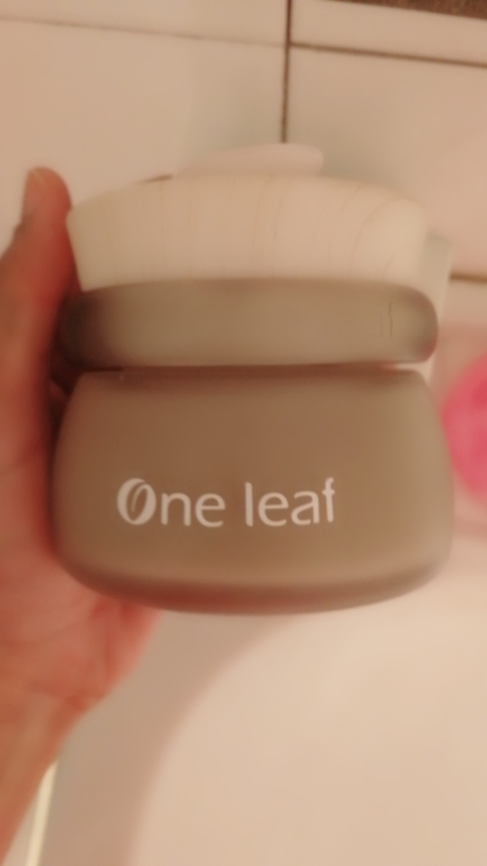 一叶子滋养绿泥膜怎么样,一叶子水漾滢润保湿面膜好用吗