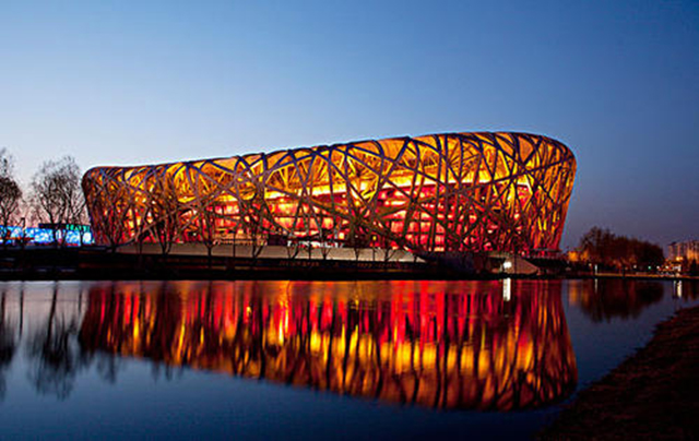 北京奥运会创造了多少世界纪录,2008北京奥运会鸟巢多少钱建成