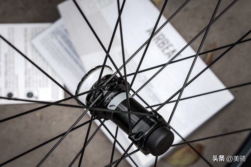 fulcrum碳刀和多特碳刀,碳刀轮组推荐蓝色