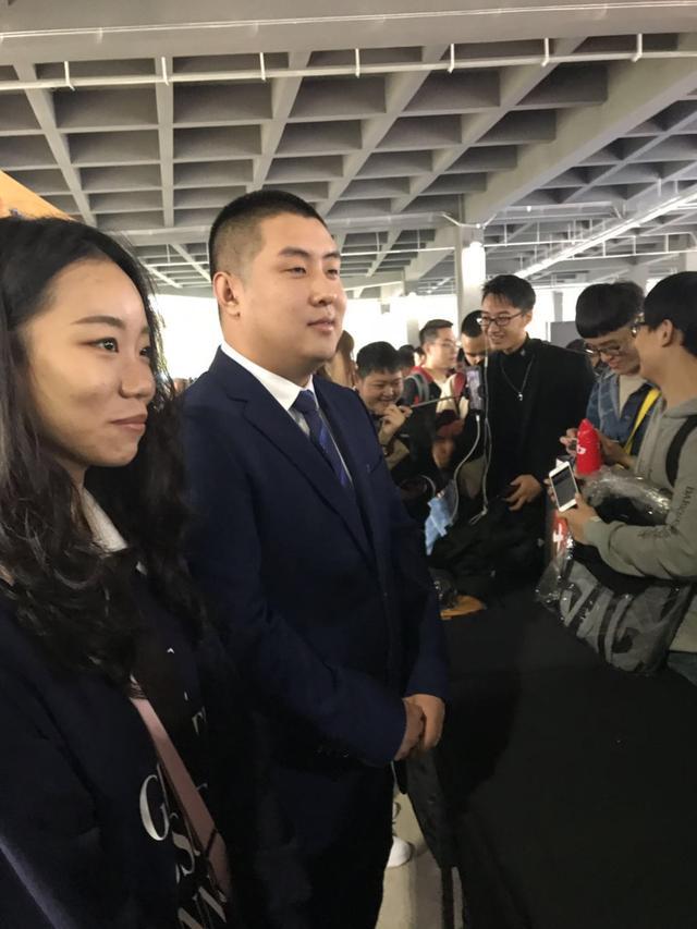 腾讯年度游戏人物评选正在进行中！AG双雄梦泪与70KG强势霸榜