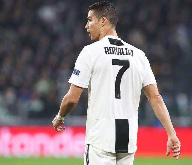 足坛封神榜50名合集,足坛封神榜50大球员