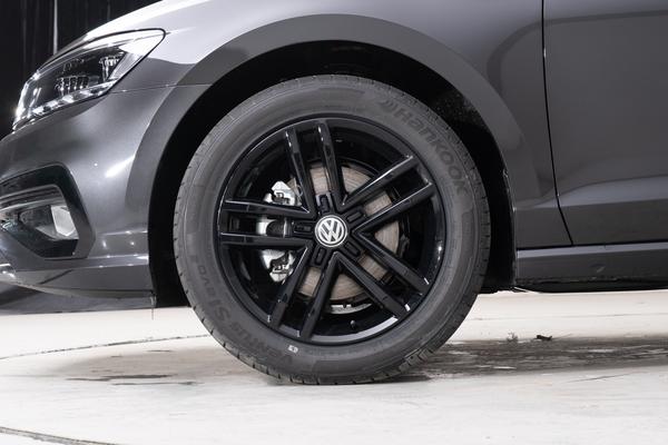 奢华宽体轿跑凌渡适合跑318吗,宽体轿跑大众凌渡