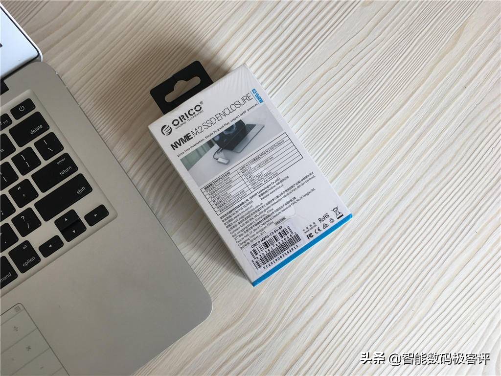 orico奥睿科m.2移动硬盘盒图赏,orico奥睿科pcie4.0硬盘盒m.2