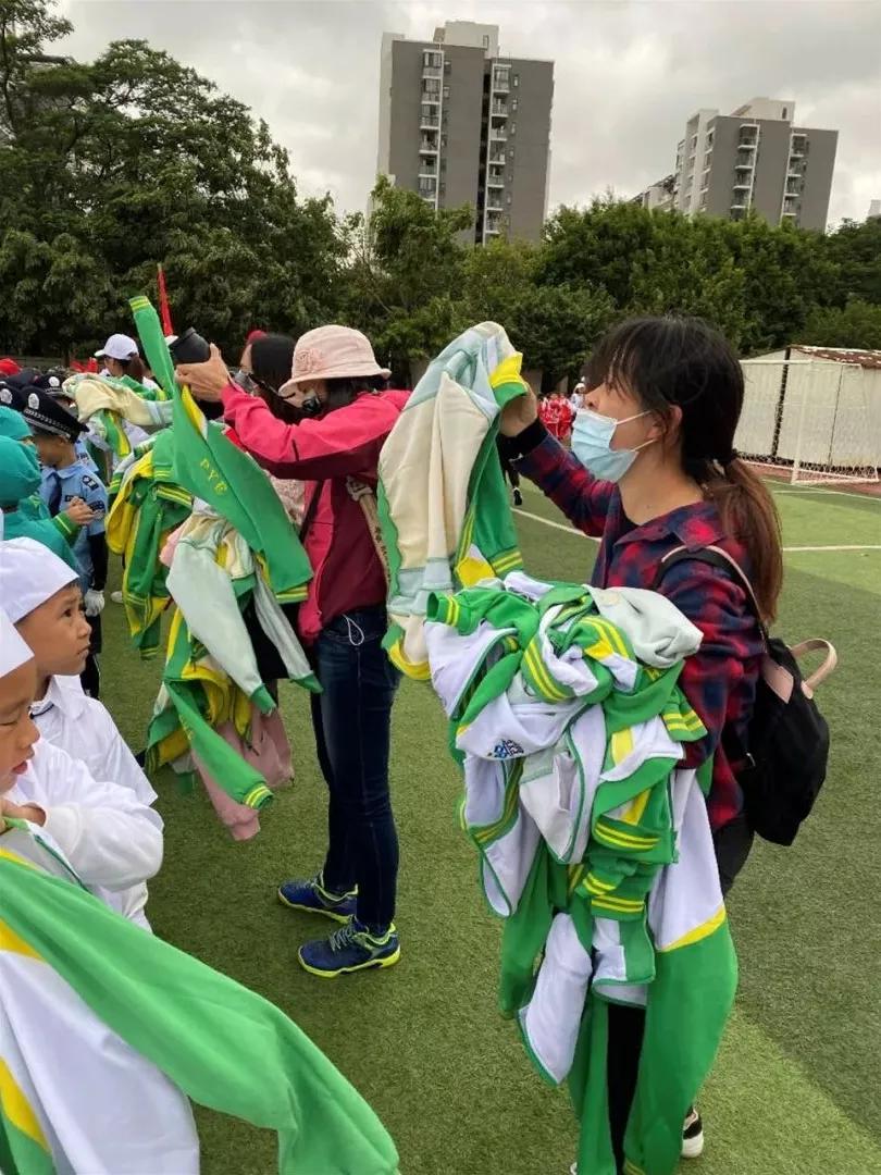 龙腾虎跃展英姿,龙腾虎跃展宏图