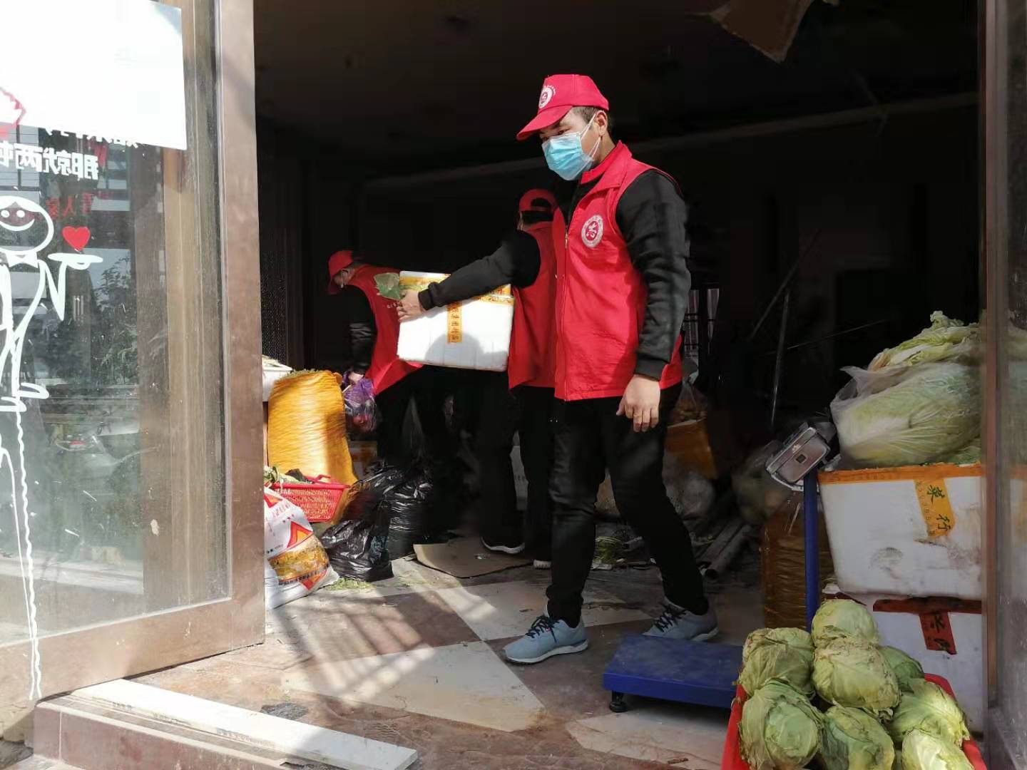 4500余名志愿者坚守抗疫一线,坚守抗疫一线贡献志愿力量