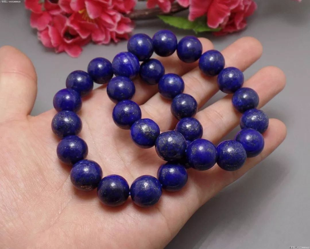 青金石猫腻,青金石造假对人体有害么