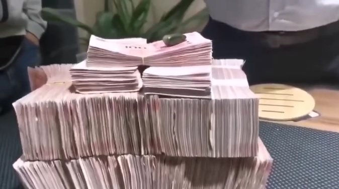 猫眼和田玉有收藏价值吗,和田玉粉青猫眼佛公值钱吗