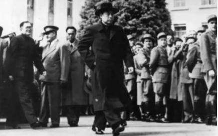 周恩来总理逝世后,留下了多少财产?分配方式催人泪下