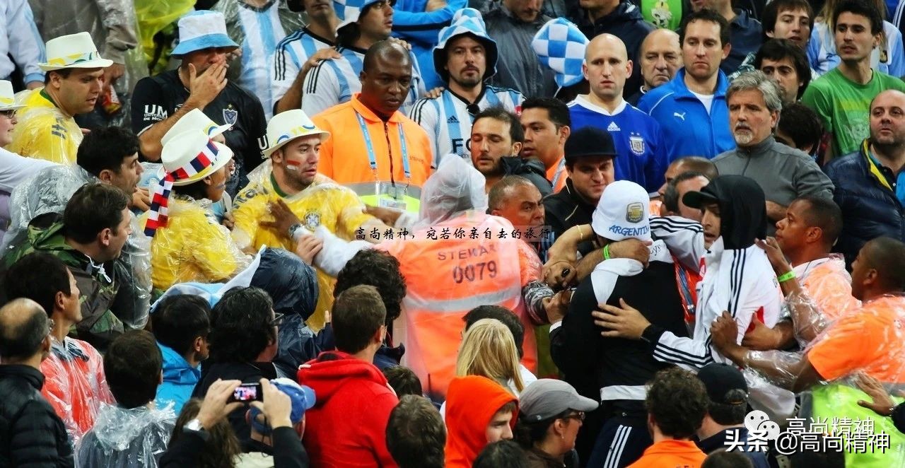 那些年赛场名场面,那些年在球场上感人的瞬间