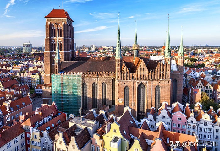 波兰格旦斯克旅游攻略,波兰格但斯克靠海边吗