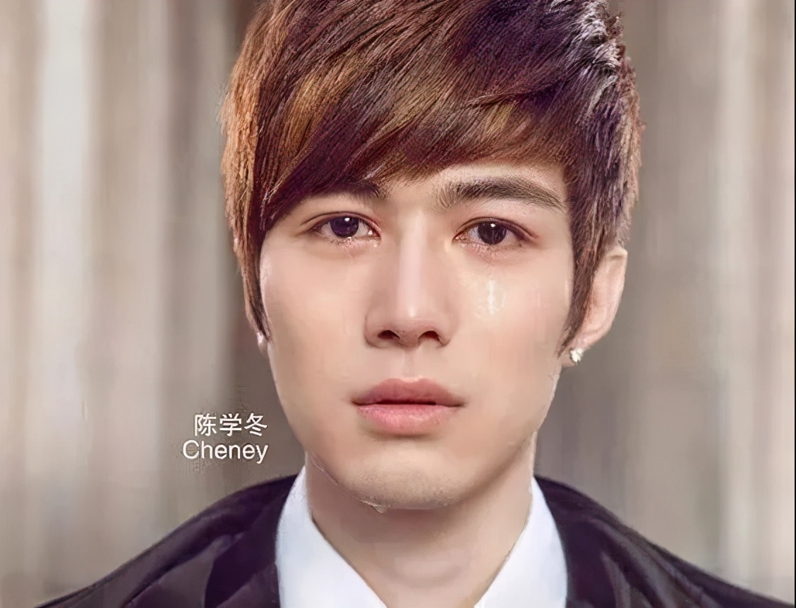 郭小四简介,霸总养成小奶狗