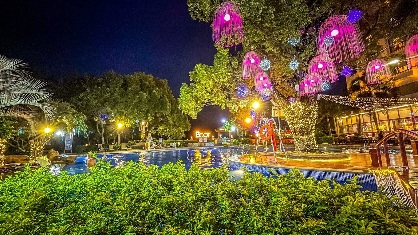 这里被称为广深后花园，每年夏天游人如织，有山有水的避暑胜地