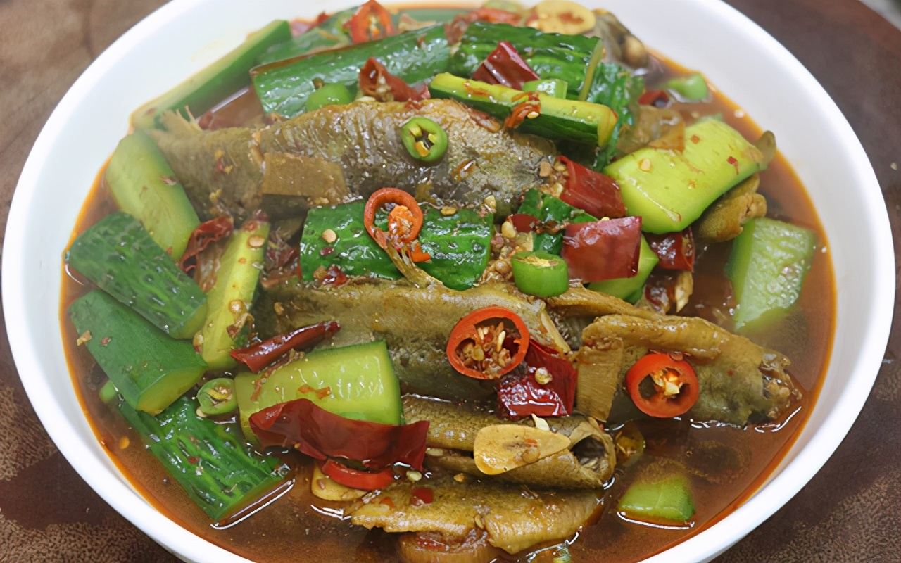 泡椒泥鳅川味正宗做法视频,泥鳅最好吃的做法大全视频播放