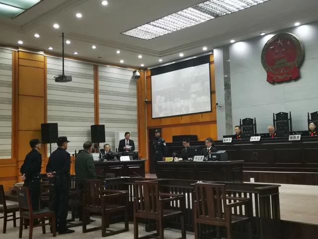 四川一人受贿近13万元被判刑,四川一国企干部受贿