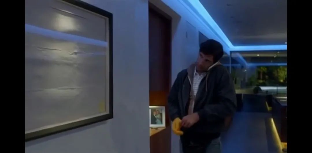 英剧9号秘事全部,英剧9号秘事讲的什么事