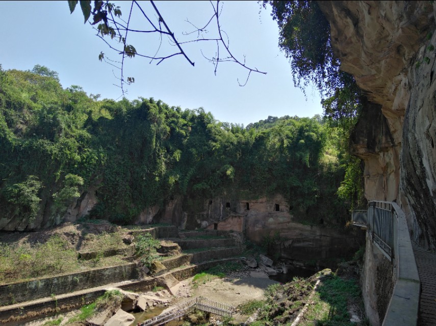 北碚乡村里最神秘的野风景一一野人谷蛮子洞群