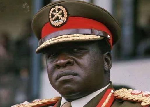 “非洲魔王”阿明：拿人肉喂鳄鱼，*戏调**英国女王把*裤内**送给自己