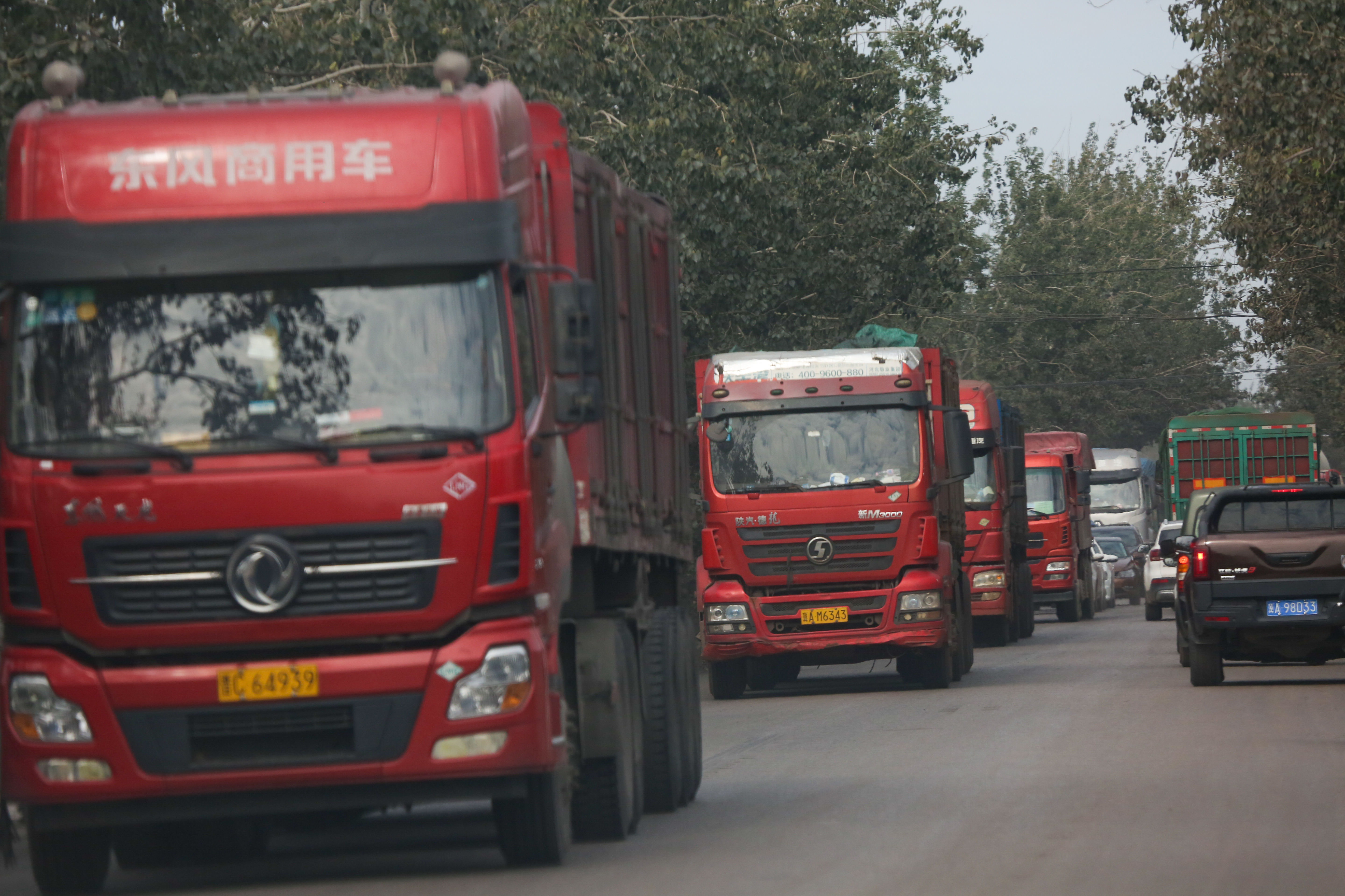 河北通勤车坠河救援进展,河北通勤车坠河事件