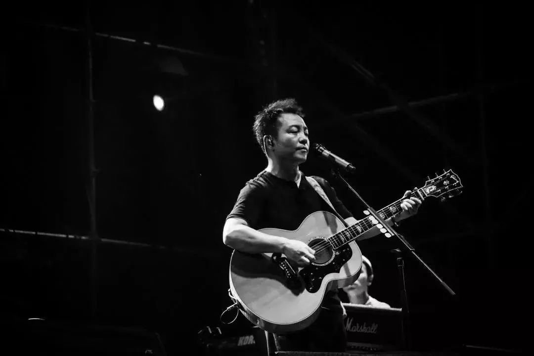 许巍成名之路,许巍最近状态