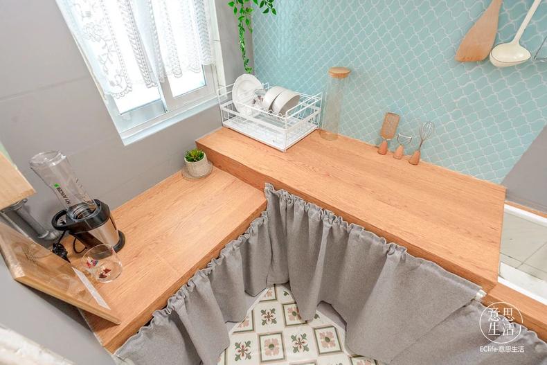 2平米油腻厨房爆改,600元租房厨房改造